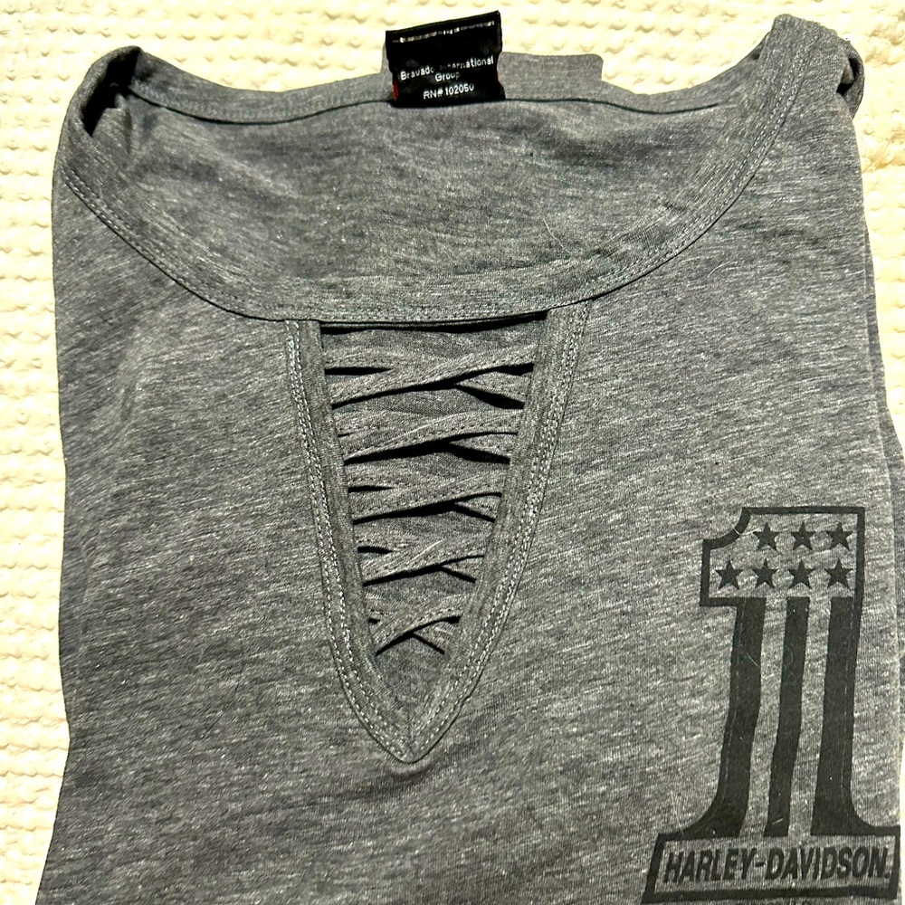 Harley Davidson Women’s grey long sleeve shirt.  Scottsdale, Arizona